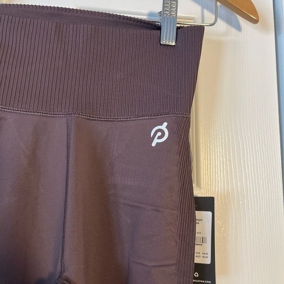 NWT ⭐️ Peloton Seamless High Rise Leggings Raisin XS/S - Picture 4 of 11